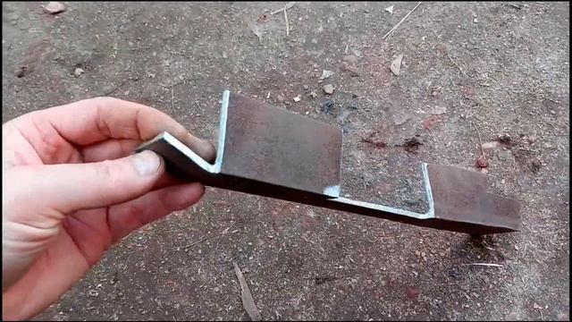 Машина ржавеет и гниёт. Сделал усиление, так как чуть не упала с домкрата. смотреть онлайн