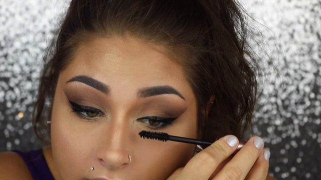 THE MOST AMAZING DRUG STORE MASCARA !!! смотреть онлайн