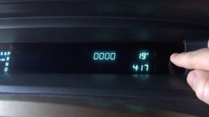 Как выставить часы в автомобиле Renault Scenic 2