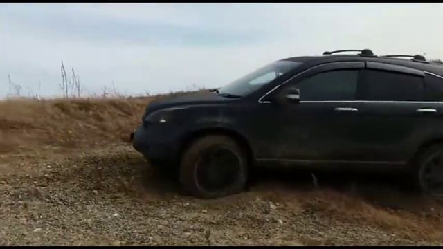 Honda CR-V vs Nissan Terrano PR50 смотреть онлайн