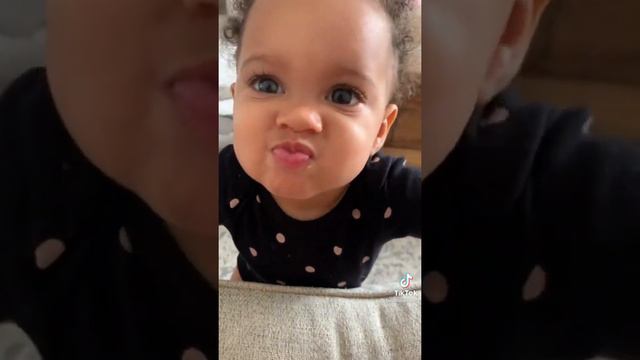Cute and funny moments with babies that will put smile on your face. compilations from Tiktok смотреть онлайн