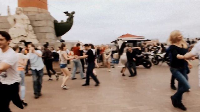 ТАНЦЫ НА ОСТРОВЕ ! смотреть онлайн