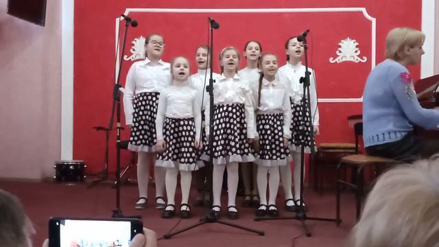 Анастасия Бурым, вокальный ансамбль Капельки, 2 музыкальная школа г. Луганска, песня Балалайка