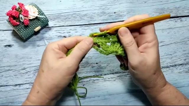 Супер туника -жилет  крючком красивым узором Восточная Лилия.