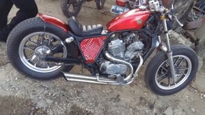 Honda nv 400 om Yu Chopper