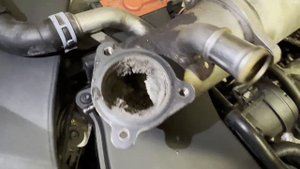 AUDI A4 2L DEU engine (2015) - P200200 & P040100 error codes