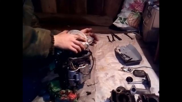 Разборка двигателя Альфа 110 кубов, метадом молотка и отвертки