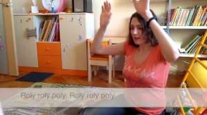 Английский для малышей - играем и поем Roly Poly