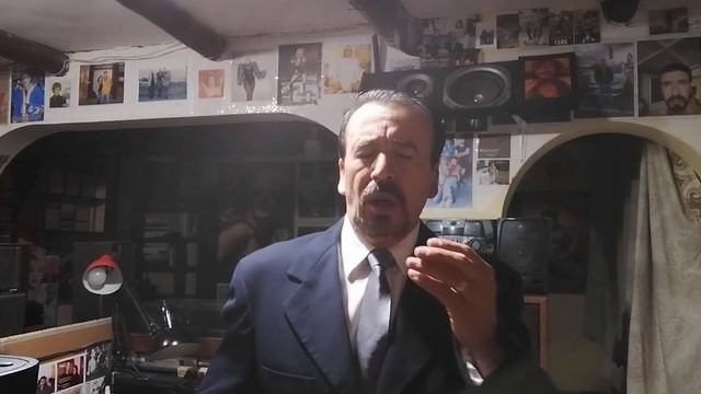 Canción de Julio Iglesias en la voz de Luis Chiriboga. Video casero. Título: "HEY" смотреть онлайн