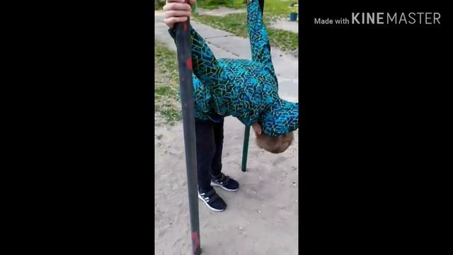 Упражнение на турнике "Обратный кувырок" смотреть онлайн