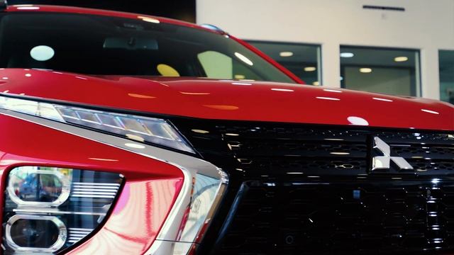 Vídeo de Produto do Mitsubishi Eclipse Cross PHEV смотреть онлайн