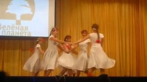 На Ивана на Купала красна девица гадала