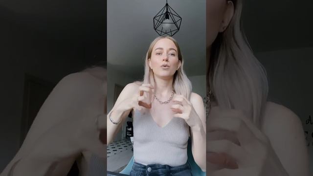 Почему так сложно находиться в уязвимых состояниях и как отличить проживание чувств от влипания? смотреть онлайн