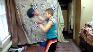 Бокс, Тренировка Дома на Пневматической Груше