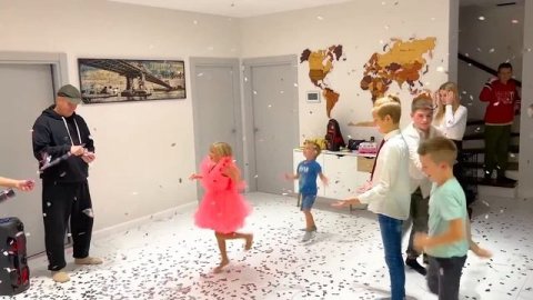 ВЕЧЕРИНКА НА ДЕНЬ РОЖДЕНИЯ СОФИИ. ДРУЗЬЯ И ВЕСЕЛЬЕ. НИКА ЛАЙФ