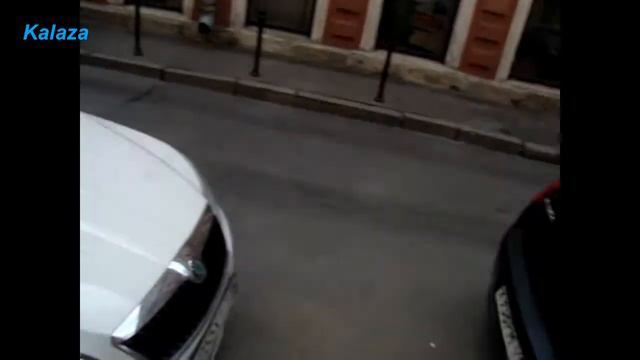 О бесхозной машине у дома. смотреть онлайн