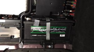 Замена аккумулятора на мерседес w221 S550