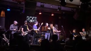 Leonid & Friends - I'm a Man (Chicago cover)