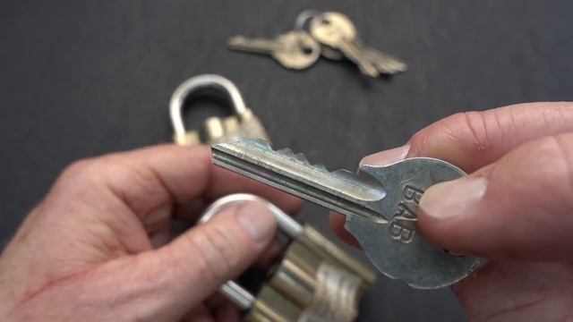 (1483) Antique East German BAB Padlocks (LIKE NEW!) смотреть онлайн