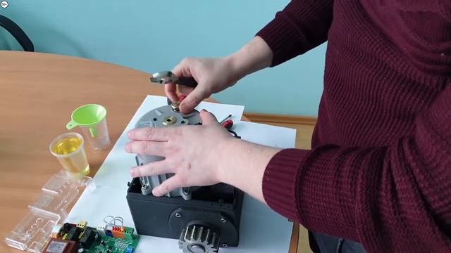Замена масла в приводе для откатных ворот DoorHan Sl-1300 смотреть онлайн