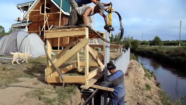 Шпунт ПВХ - погружение компанией СК ООО "Берегоукрепление-ПВХ"