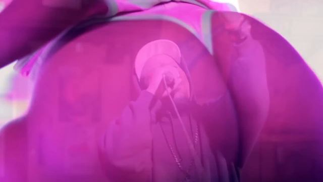 "White Gurl From Da Bombay" STRIPPERS GONE WILD..TRAPAHOLICS EDITION смотреть онлайн