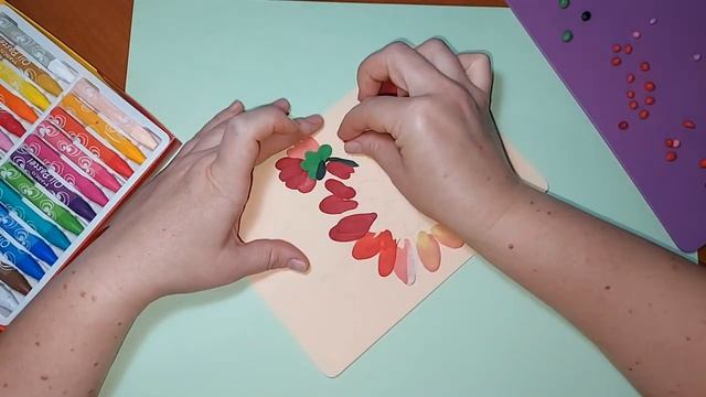 Осенние цветы. Георгины в вазе. Учимся рисовать цветы пластилином.Детские поделки из пластилина.