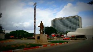 VLOGGING IN ABIDJAN : URBAN SPOTS , BUSINESS CENTER , ST PAUL'S CATHEDRAL , ABIDJAN MALL , SOCOCE