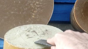 Первые шаги к самодельной вощине. Стерилизация воска в домашних условиях и эмульсия воды в воске.