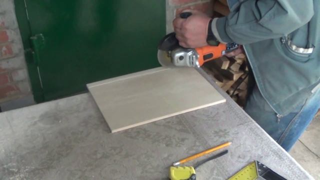 Как резать кафельную плитку болгаркой