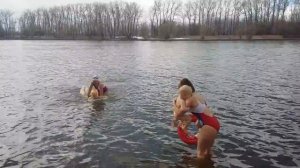 купание детей в реке 29 03 2017 МОРЖИ СТОЛИЦЫ