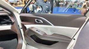 Новинки автомобилей 2024 на выставке в Китае  Автошоу Шэньчжэнь.