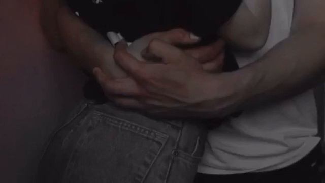 люди говорят про стиль, думая что стиль это всего лишь бренд одежды. смотреть онлайн