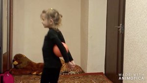 Художественная гимнастика. Мастерство с мячом для малышей! Тренировки дома.