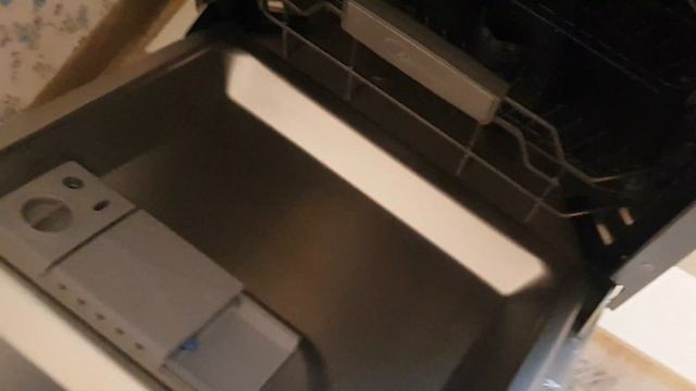 ОНЛАЙН ТРЕЙД.РУ — Посудомоечная машина узкая Midea MID45S900 . артикул 1128739 смотреть онлайн