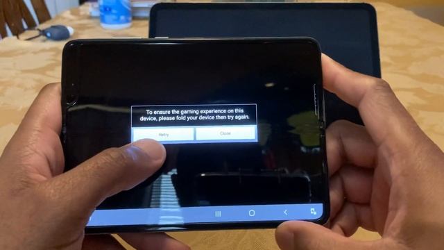 Samsung Galaxy Fold in 2020. Better late than never. смотреть онлайн