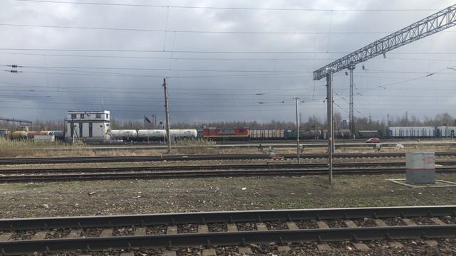 Тепловоз ЧМЭ3-??? маневрирует на станции Нижний Новгород Сортировочный