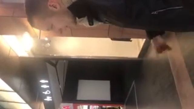 Знакомимся с девушками в Варшаве. смотреть онлайн