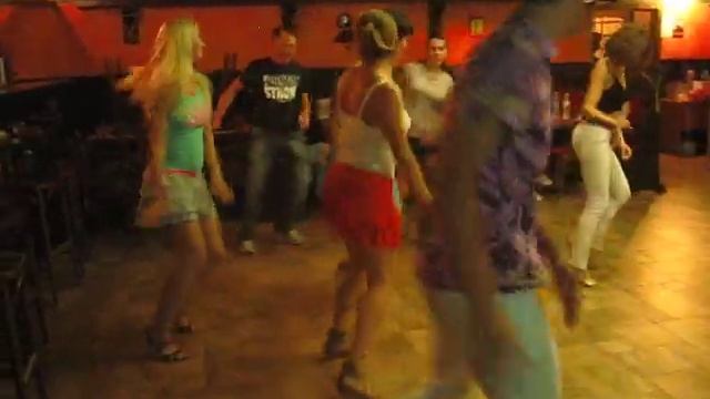 мамбо 3 в пабе "Мюнхгаузен" смотреть онлайн