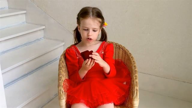 Подписчики выбили зуб СуперСофи !