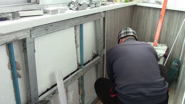 Ремонт балкона своими руками (2 часть) смотреть онлайн