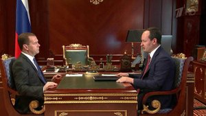 Дмитрий Медведев встретился с главой "Россетей"