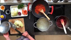 Борщ на говяжьих ребрах!