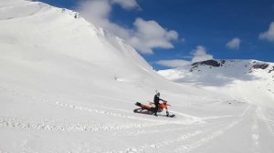 ПОКАТУШКА НА СНОУБАЙКАХ В ХИБИНАХ