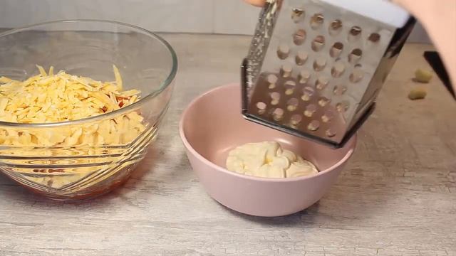 Салат на скорую руку! Готовлю, когда гости "на пороге" и всегда сметается первым!