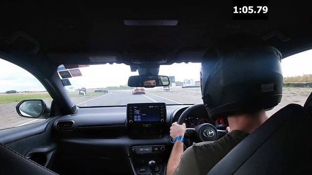 Yaris GR v Lotus Exige Track Battle at Blyton Park смотреть онлайн