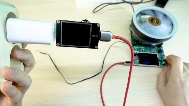 Разобрал зарядку Hoco C69A. Есть вопросы! Обзор, тесты, замеры быстрого зарядного устройства - смотреть видео онлайн от «Секреты Мастеров Ремонта» в хорошем качестве, опубликованное 22 сентября 2023 года в 11:20:47 00:11:46.