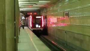 Поезда Москва, Ока и Москва-2020 на станции метро Ясенево // 18 февраля 2023 года