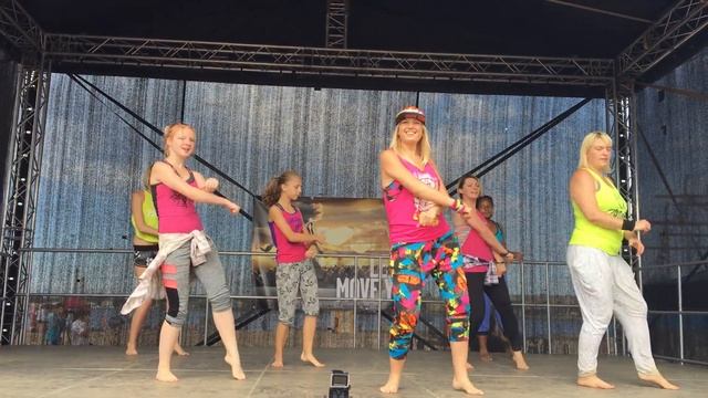 Zumba with Natalja Krizanovska Dancing Kizomba Riga Zumba Marathone 2016 смотреть онлайн