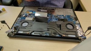 Lenovo ThinkPad P1 Gen 5 and X1 Extreme Gen 5 Disassembly and trackpad replacement